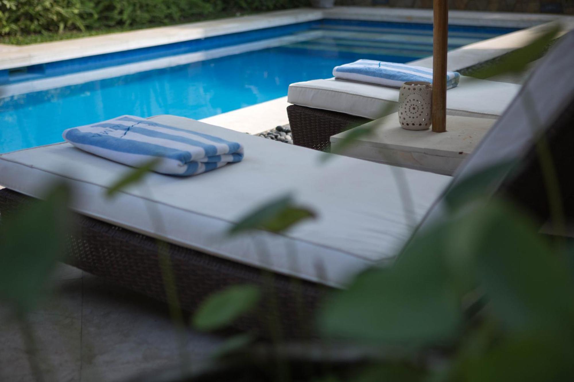 Villa Alu Lima Seminyak Buitenkant foto